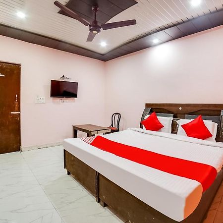 Oyo 70288 Happy Dhaba Hotel Sonipat Bagian luar foto