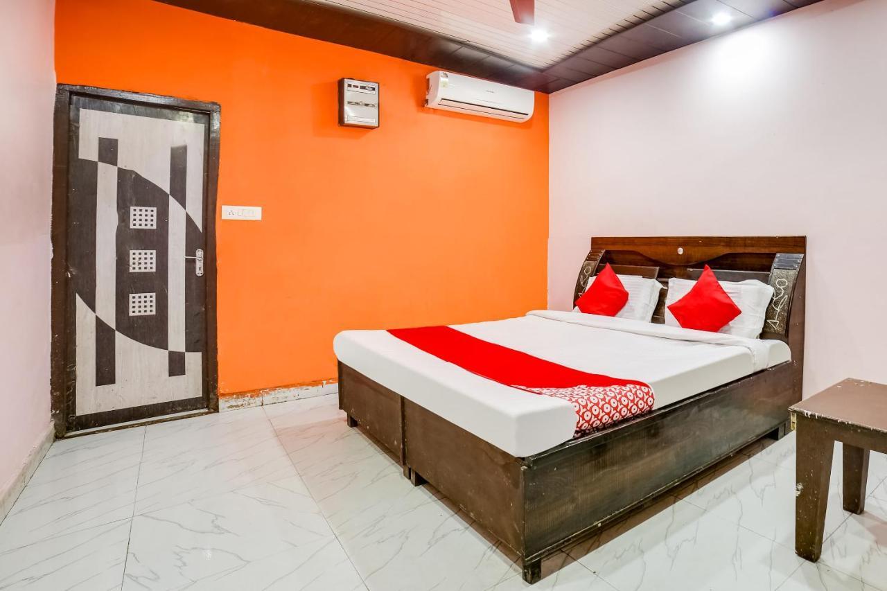 Oyo 70288 Happy Dhaba Hotel Sonipat Bagian luar foto