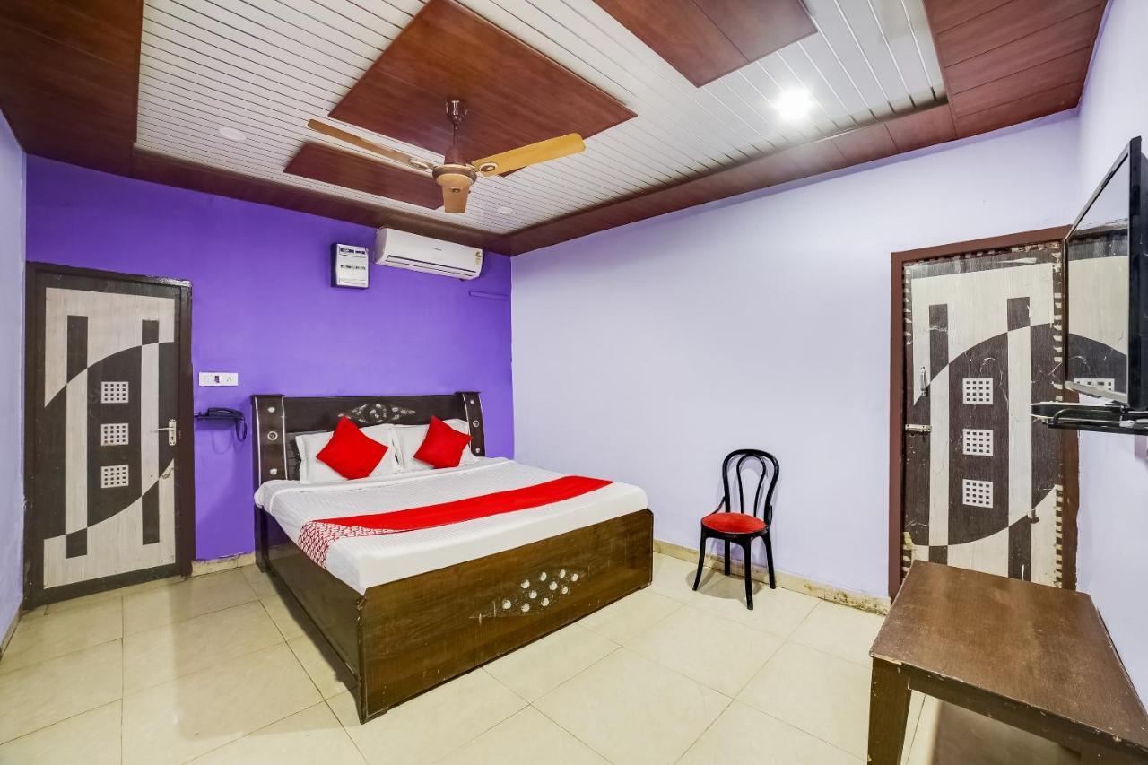 Oyo 70288 Happy Dhaba Hotel Sonipat Bagian luar foto
