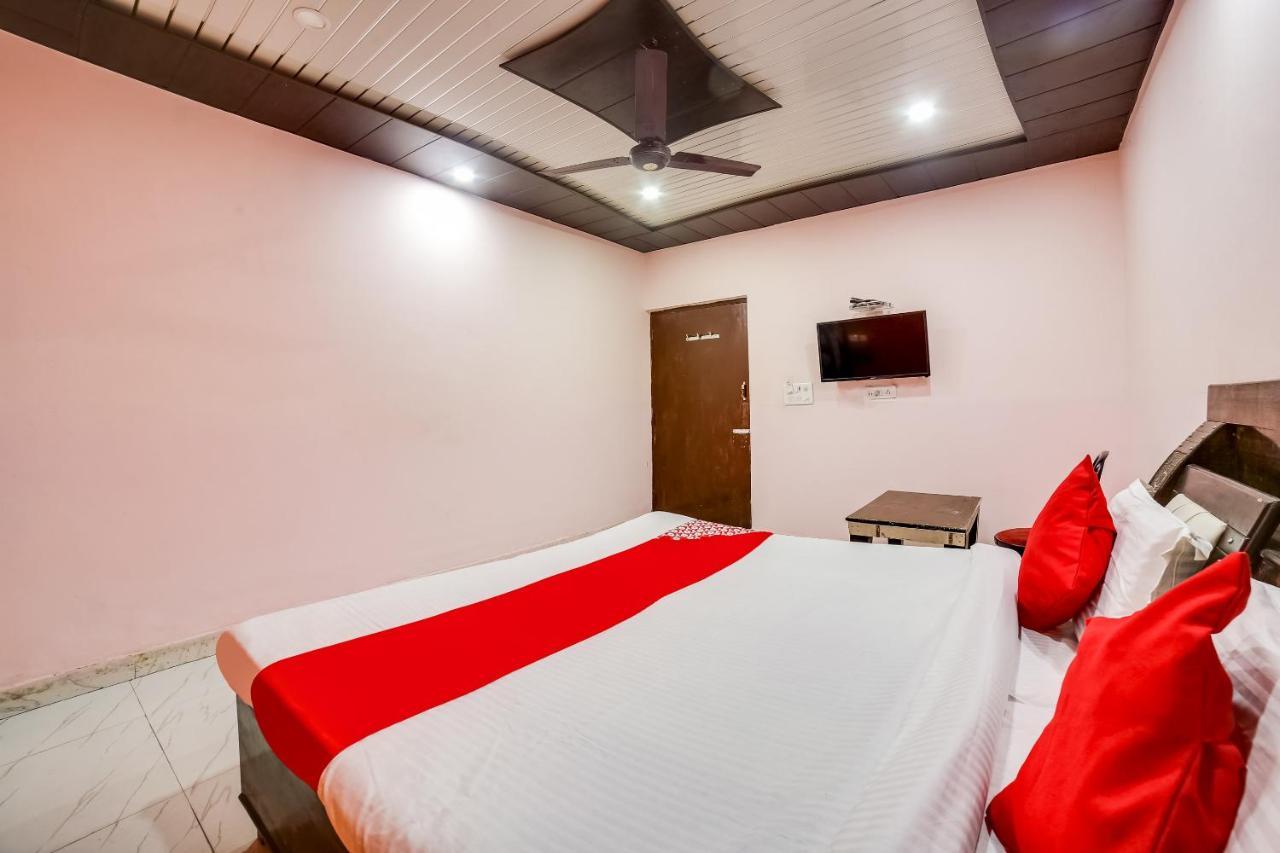 Oyo 70288 Happy Dhaba Hotel Sonipat Bagian luar foto
